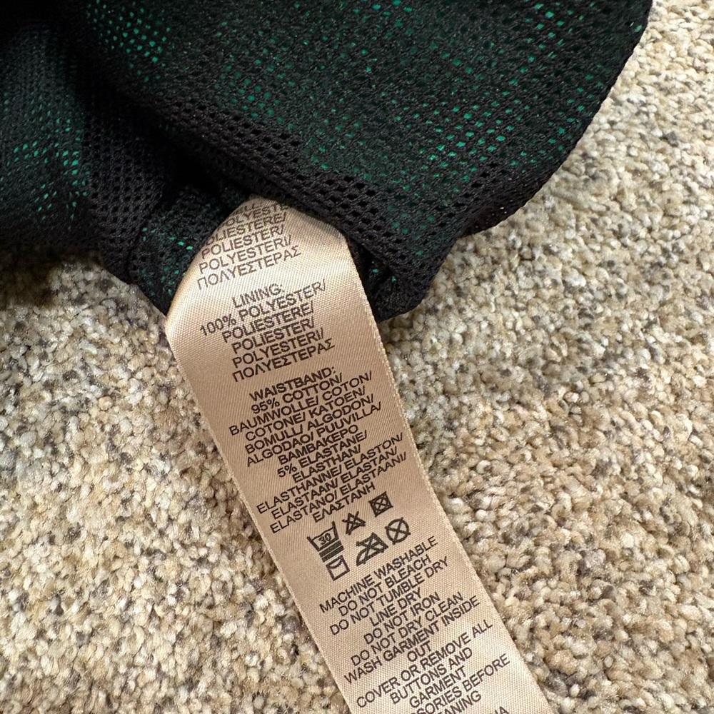 Burberry sport green mini skirt size 4 - Picture 6 of 6